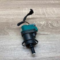 2W93 13480 AA   Brake pedal sensor switch Jaguar S-Type