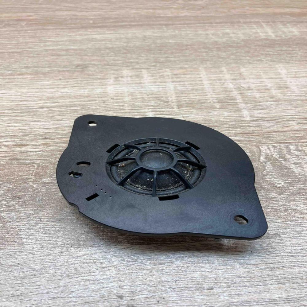 8T0035399A   Panel speaker Audi A5 8T 8F