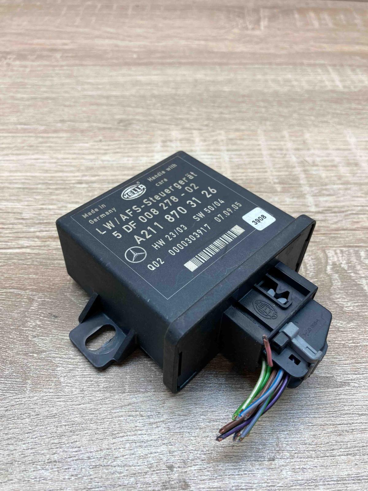 A2118703126 5DF008278 02  Light module LCM Mercedes-Benz E W211