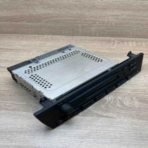 VD101651013323   Radio/CD/DVD/GPS head unit BMW X3 E83