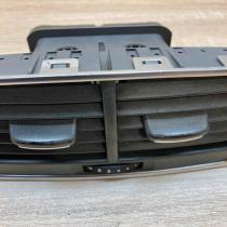 4F0819203B   Rear air vent grill Audi A6 S6 C6 4F