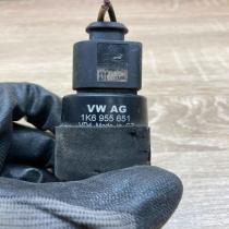 1K6955651 1J0973722  Windscreen/windshield washer pump Volkswagen Golf VI