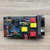 518095500 8200283802 8200315964 Fuse module Renault Laguna II