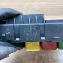 13189921 519064505 ER Fuse module Opel Vectra C