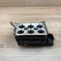 4E0616014   Air suspension valve block Audi A8 S8 D3 4E