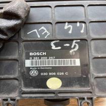 030906026C 0261200257  Engine control unit/module ECU Volkswagen Golf III