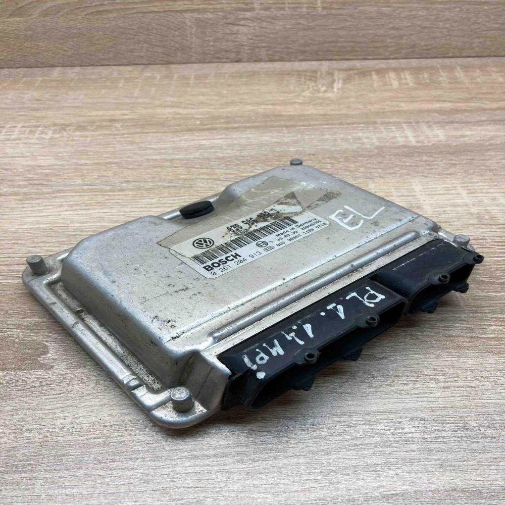 030906032J 0261204913  Engine control unit/module ECU Volkswagen Polo