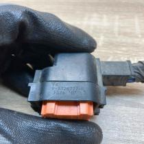 1326727 9 1326727 8A  Plug wire Volvo V70