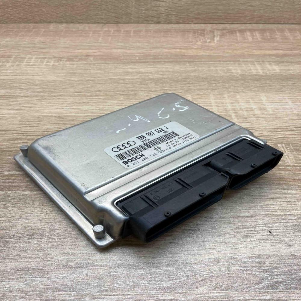 3B0907552J 0261206122  Engine control unit/module ECU Audi A4 S4 B5 8D