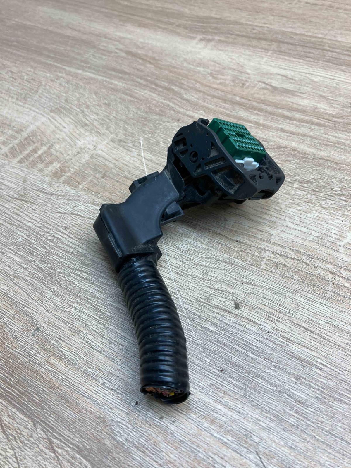 1674419   Plug wire Peugeot 3008 I