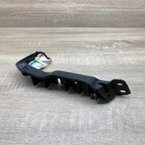 8V5807184B   Front bumper mounting bracket Audi A3 S3 8V
