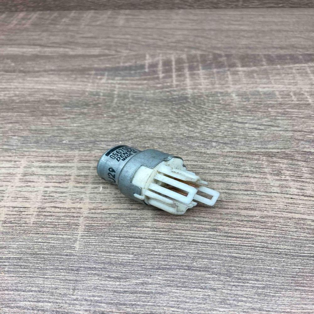 056700 5260   Other relay Subaru Forester SF