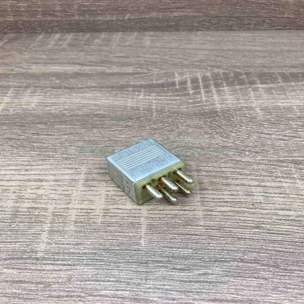 0015420219   Other relay Mercedes-Benz S W116