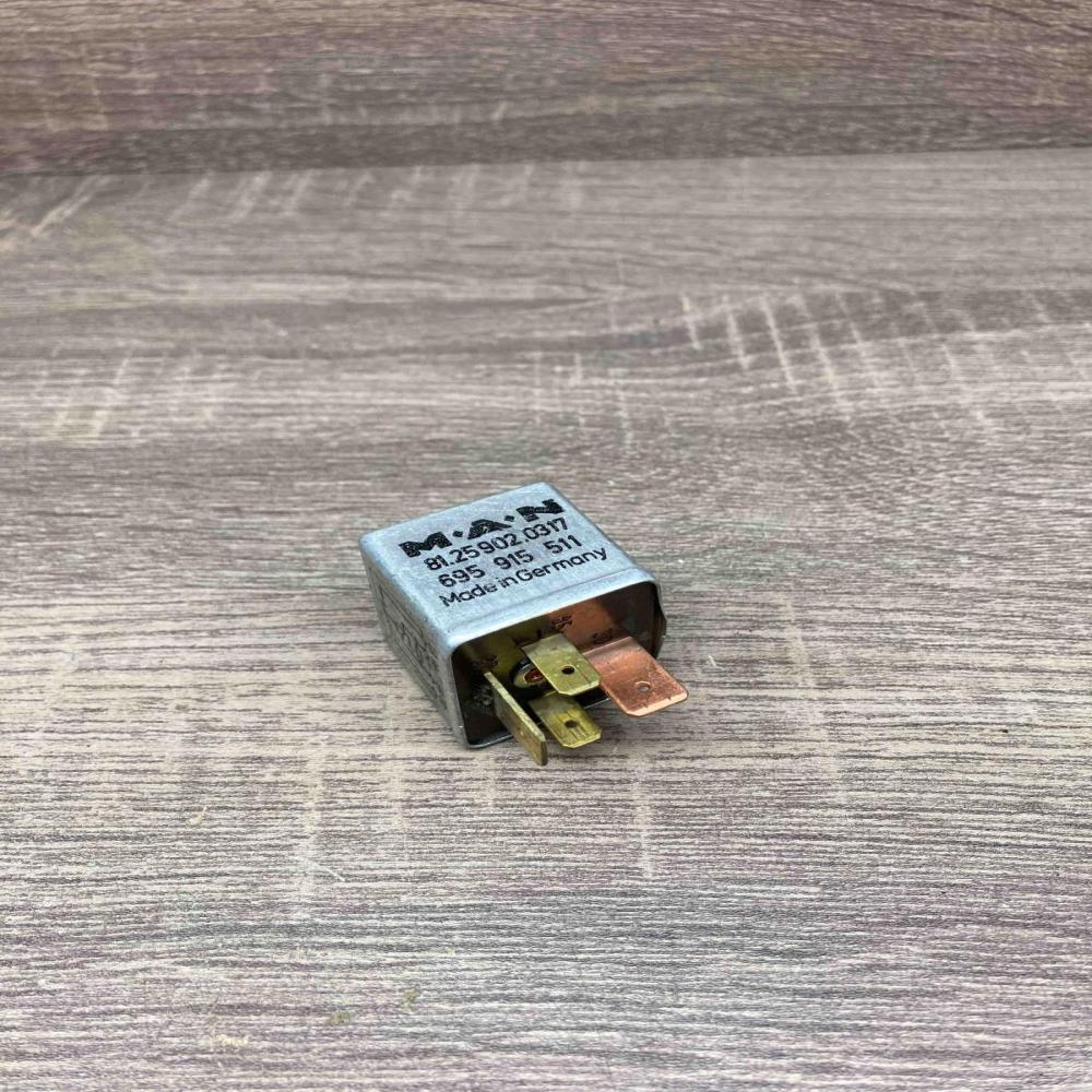 81259020317 695915511  Other relay Man TGE 1gen