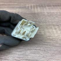 90987 04002 056700 6780  Other relay Toyota Avensis Verso