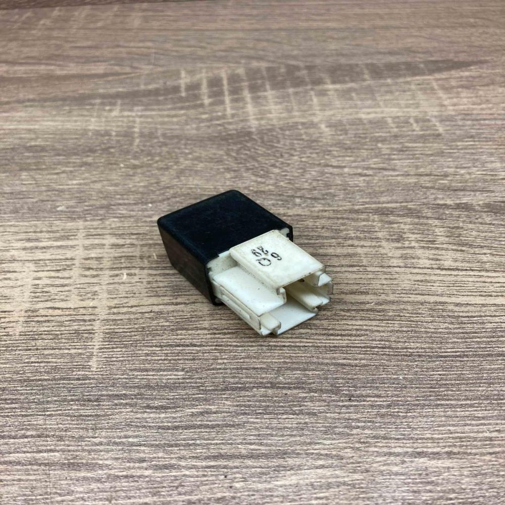 MB629080 156700 0110  Other relay Mitsubishi Lancer