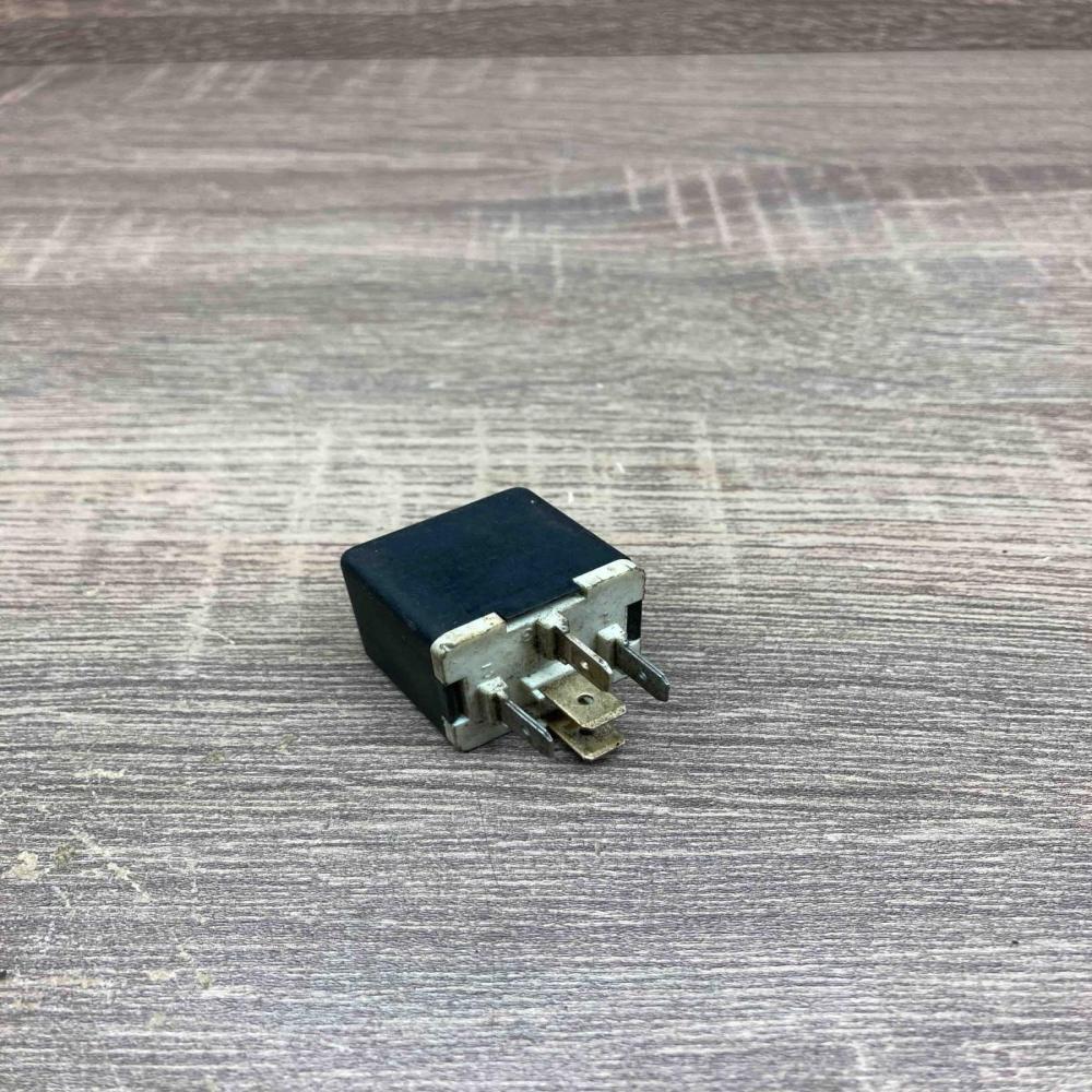 TYPE 23 Relay 12V ITALY Other relay Renault Espace I