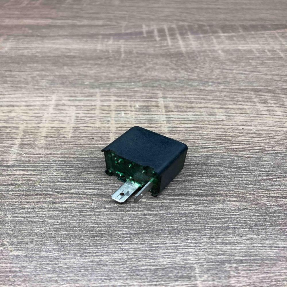 90195732 895245  Other relay Opel Astra H