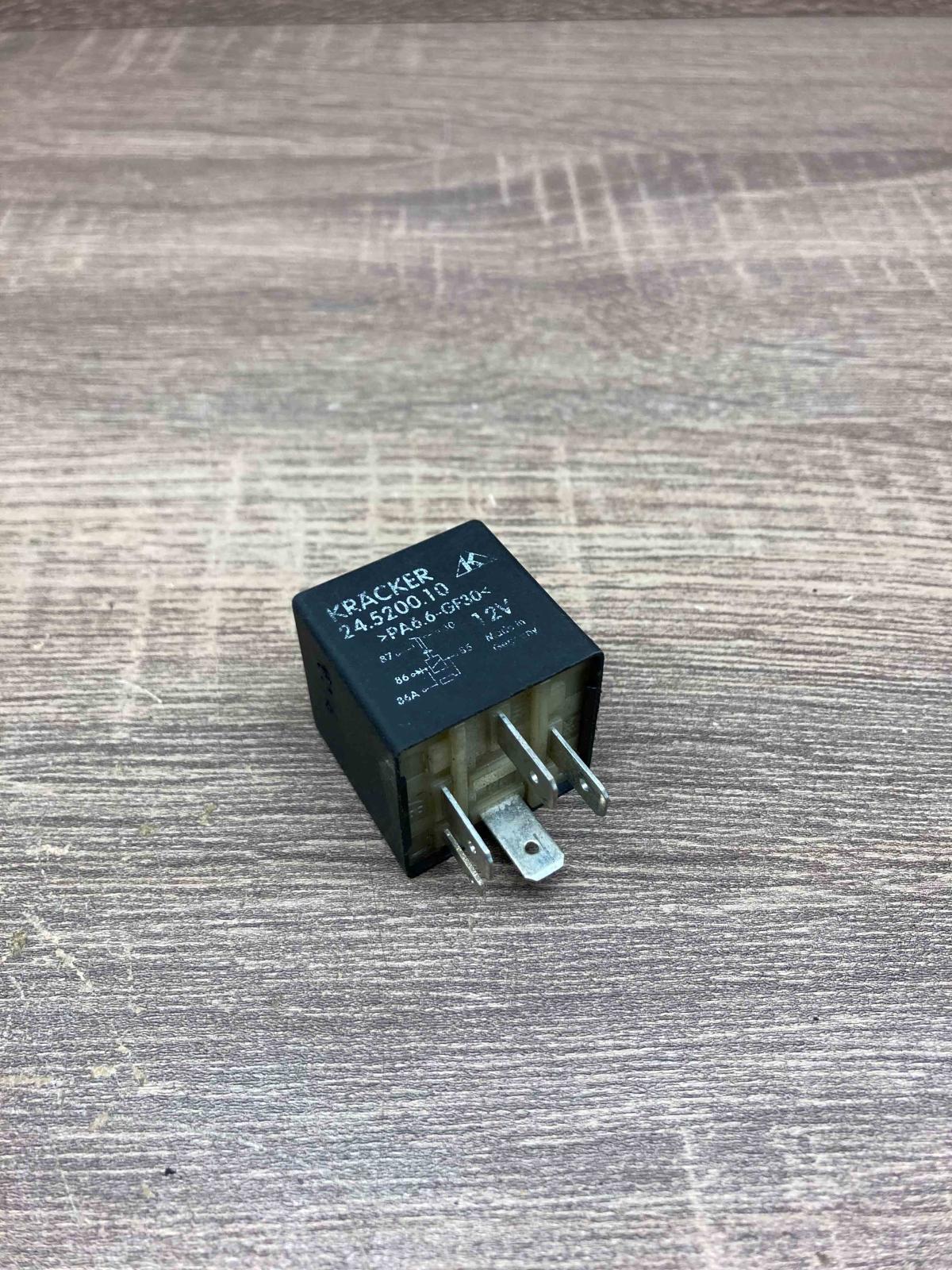 24520010 PA6 6 GF30  Other relay Volkswagen Sharan