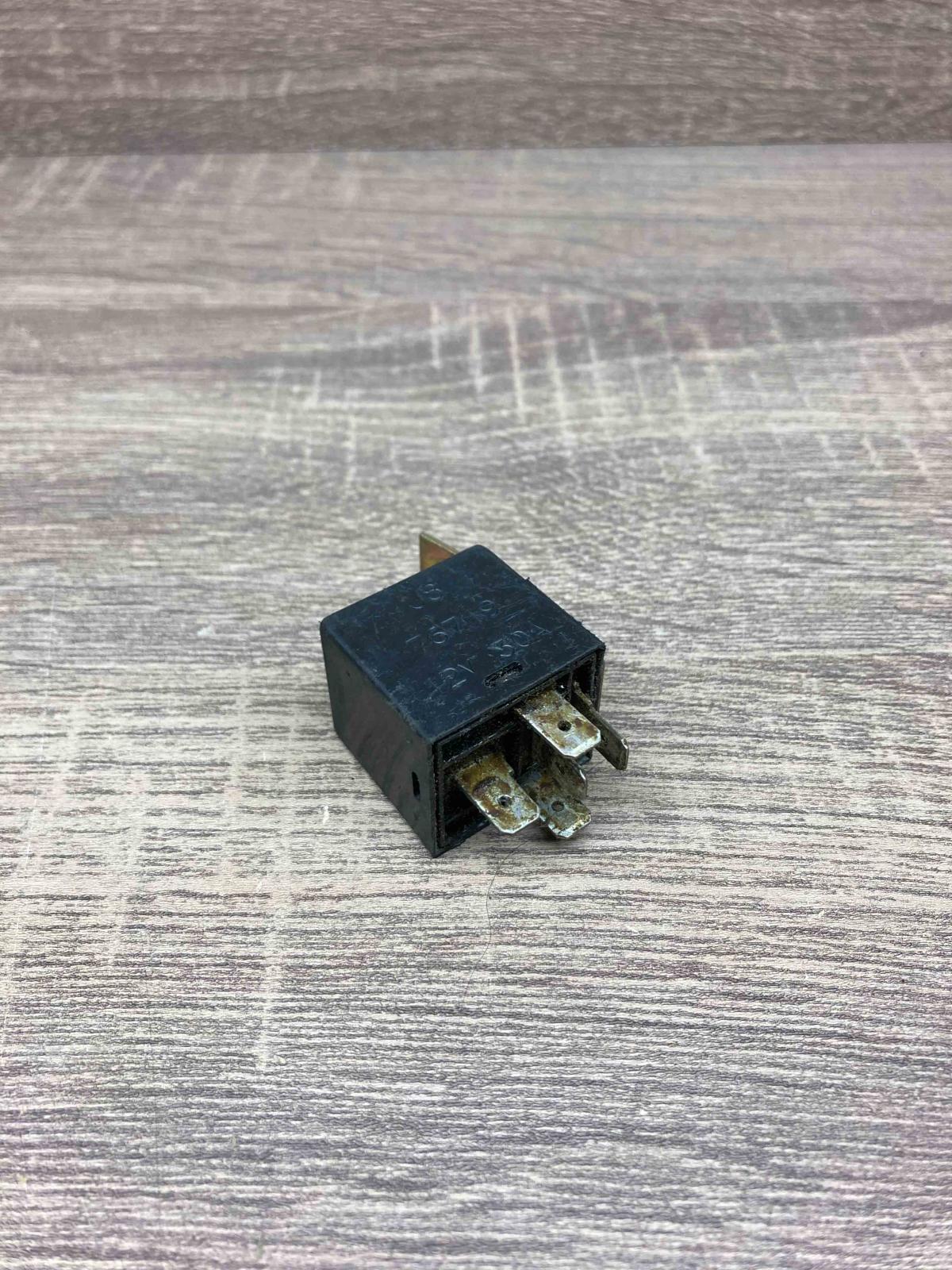 J8 76719 12V 30A Mixo Other relay Opel Antara