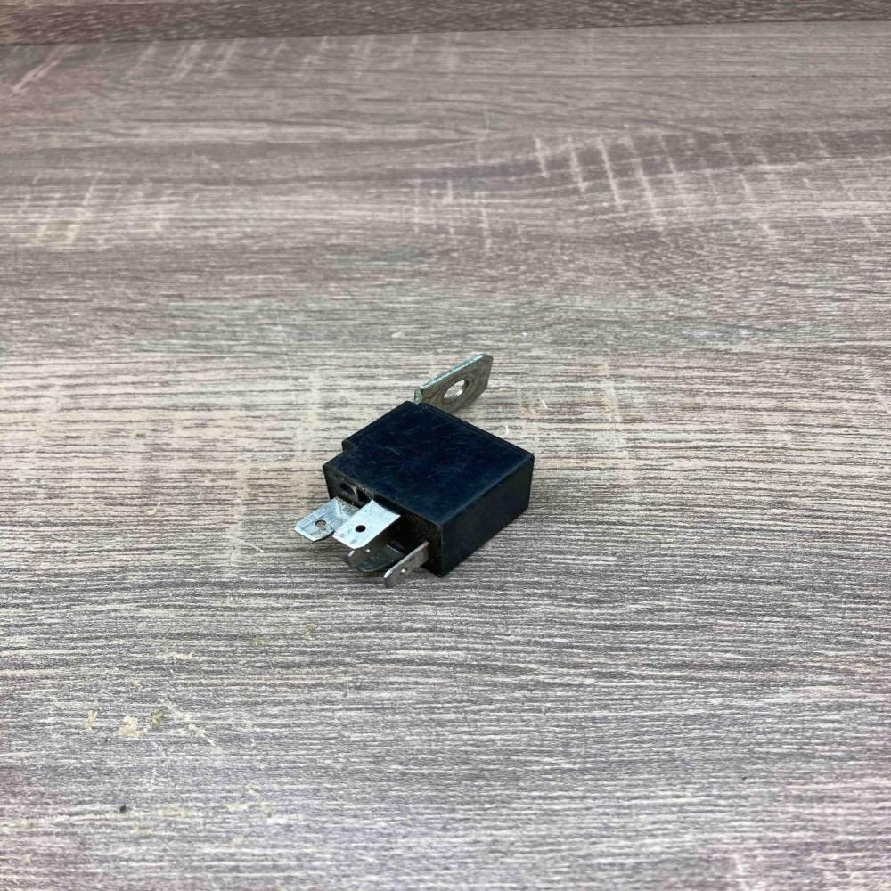 ACB12401 CB1F M 12V H16 31220 Other relay Audi A6 S6 C4 4A