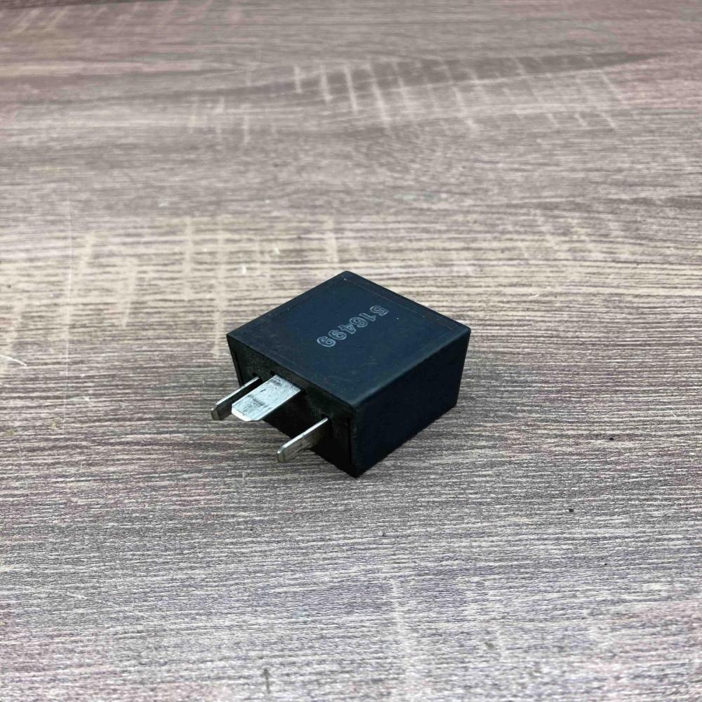 90055543   Other relay Opel Astra F