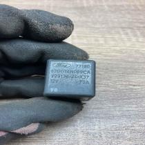 83BG14N089CA V23134 J4 X37  Other relay Ford Escort