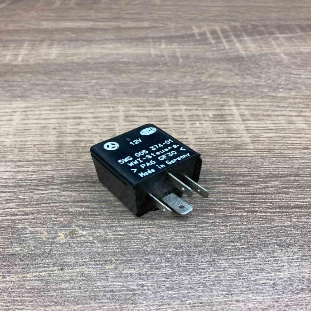 5WG005374 01 PA6 GF30 12V Other relay Mercedes-Benz Vito Viano W638