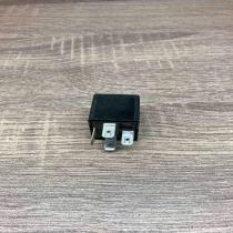 V23134 K52 X220 90464760  Other relay Opel Zafira A