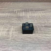 V23134 K52 X220 90464760  Other relay Opel Zafira A