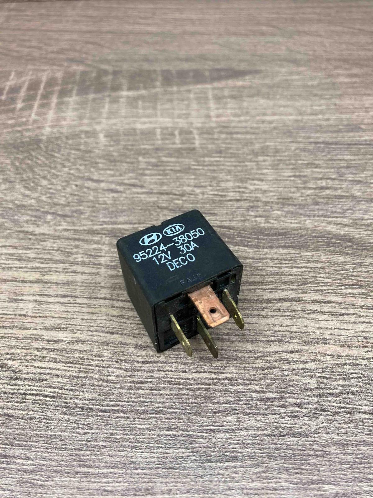 95224 38050 12V 30A  Other relay Hyundai Santa Fe