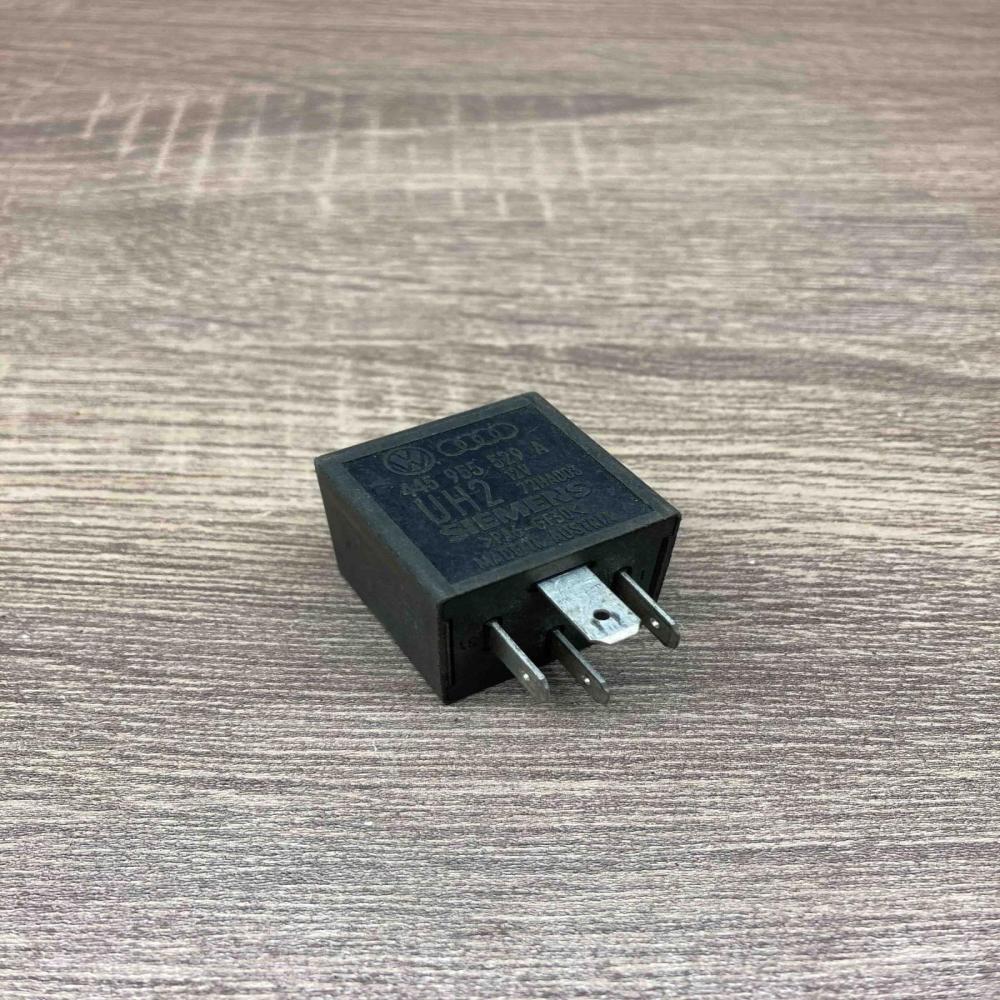 445955529A 72HA003  Other relay Audi 100 S4 C4