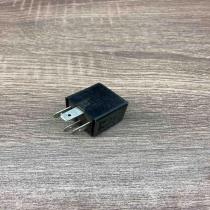 V23134 B52 X240 MB953381  Other relay Volvo S40, V40