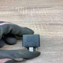 5M5T 14B192 CA V23136 B1 X66  Other relay Volvo V50