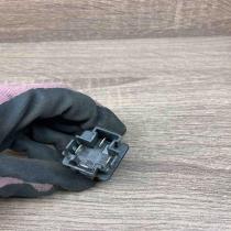 V23134 B52 X240 MB953381 Used Other relay Mitsubishi Carisma