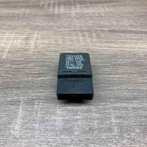 81980 0W010 317882  Other relay Toyota Corolla E110