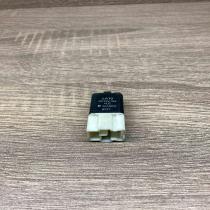 LA10 DC12V10A 8C27  Other relay Subaru Impreza I