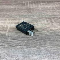 F57B 14B192 AA A1001 X16  Other relay Ford Focus