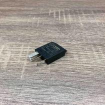 8Z0951253 A1001 X50  Other relay Volkswagen PASSAT B5