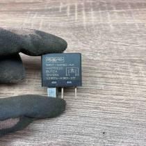 5M5T 14B192 AA V23074 A1801 X17 075122C Other relay Ford Focus