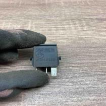 1393412 V23073 B1005 X18  Other relay BMW 5 E39
