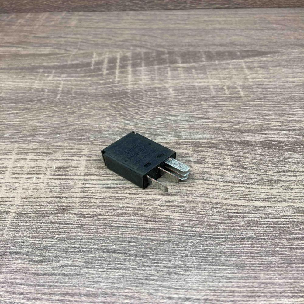 F57B 14B192 AA   Other relay Ford Focus