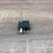 90414477 V23074 A1601 X59 071151A Other relay Opel Vectra C