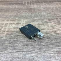 13266316 V23374 A1001 X009  Other relay Opel Meriva B