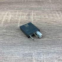 13266316 V23374 A1001 X009  Other relay Opel Meriva B