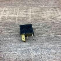 90229206   Other relay Saab 9000 CD