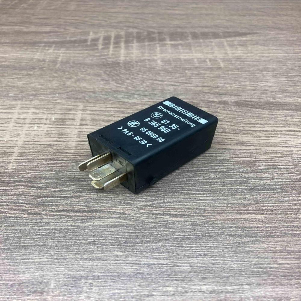 8365960 05065000  Other relay BMW X5 E53