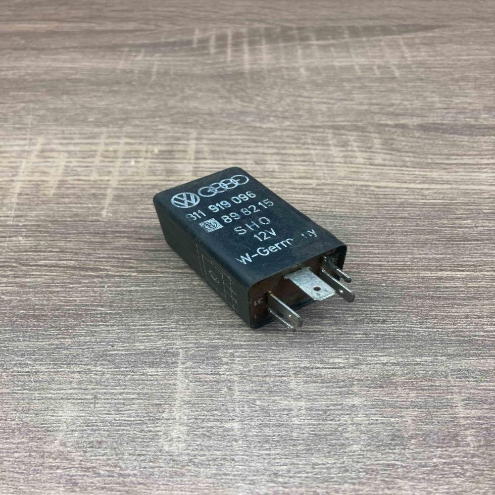 811919096 898215  Other relay Volkswagen PASSAT B4