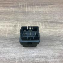 MB954185 72TM200  Other relay Mitsubishi Carisma