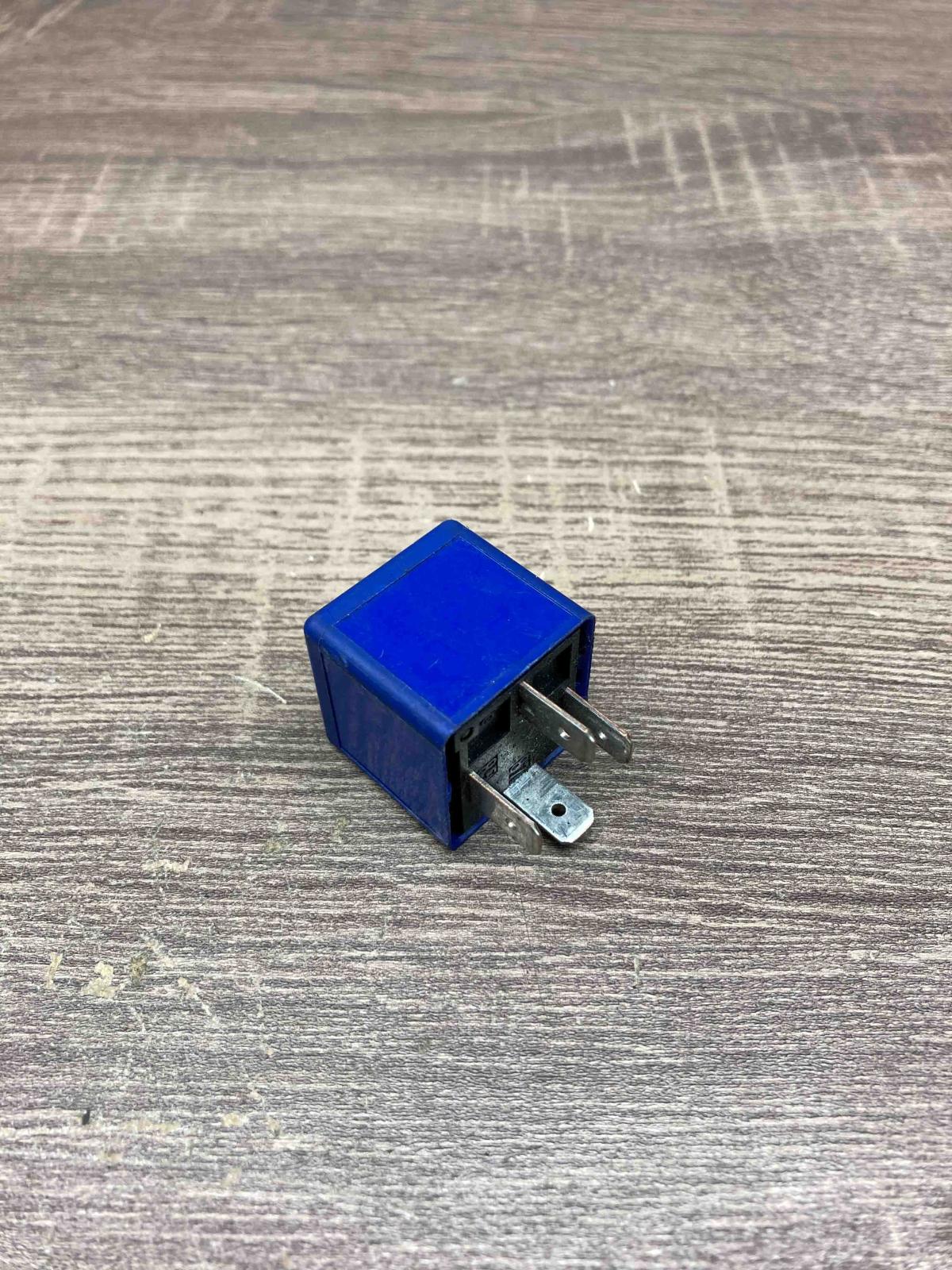V23134 K52 X402 24432614  Other relay Opel Astra G